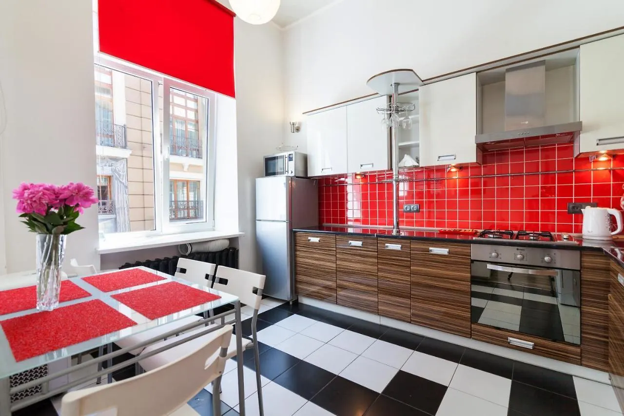 Modern Art-Deco Apartment Lviv